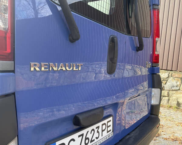 Рено Трафик 2009 в Львове на Automoto.ua Синий Рено Трафик, объемом двигателя 2 л и пробегом 440 тыс. км за 9800 $, фото 18 на Automoto.ua