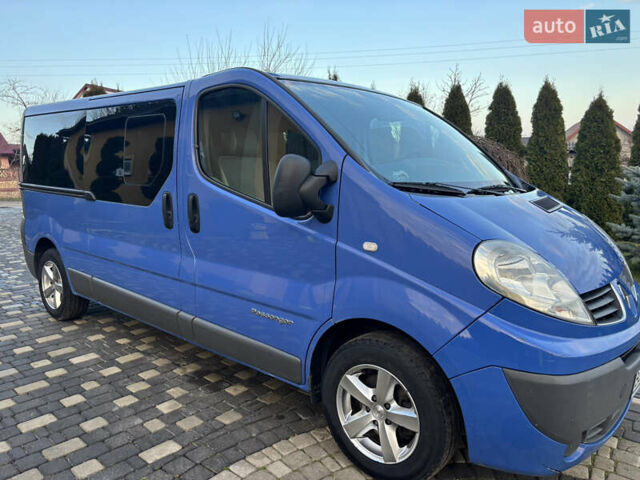 Синій Рено Трафік, об'ємом двигуна 2 л та пробігом 471 тис. км за 8650 $, фото 5 на Automoto.ua