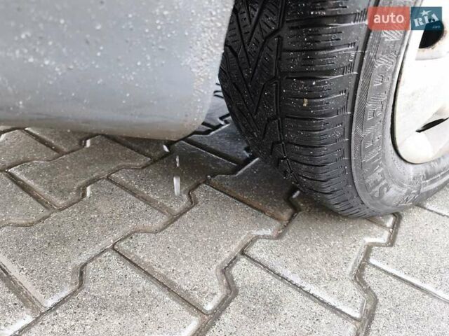 Синий Рено Трафик, объемом двигателя 2 л и пробегом 361 тыс. км за 8600 $, фото 5 на Automoto.ua