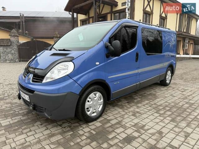 Синий Рено Трафик, объемом двигателя 2 л и пробегом 362 тыс. км за 9999 $, фото 3 на Automoto.ua