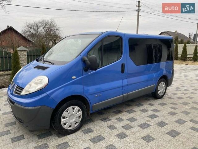 Синій Рено Трафік, об'ємом двигуна 2 л та пробігом 315 тис. км за 10900 $, фото 4 на Automoto.ua