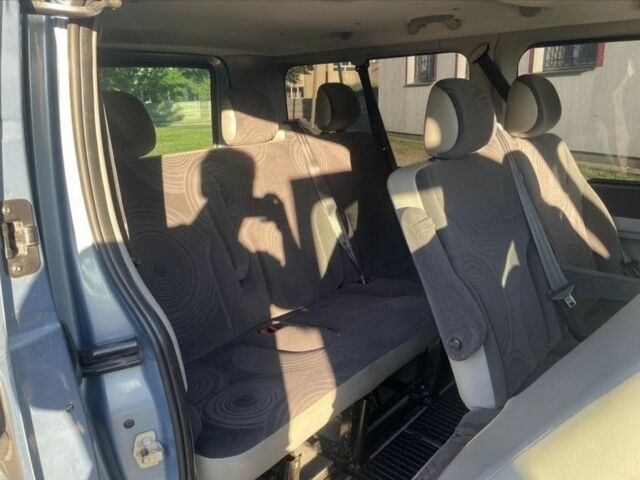 Синій Рено Трафік, об'ємом двигуна 2 л та пробігом 200 тис. км за 7300 $, фото 15 на Automoto.ua