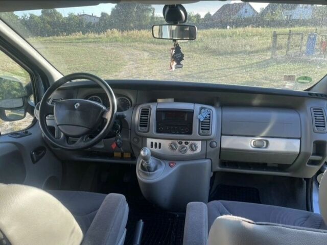 Синій Рено Трафік, об'ємом двигуна 2 л та пробігом 200 тис. км за 7300 $, фото 9 на Automoto.ua