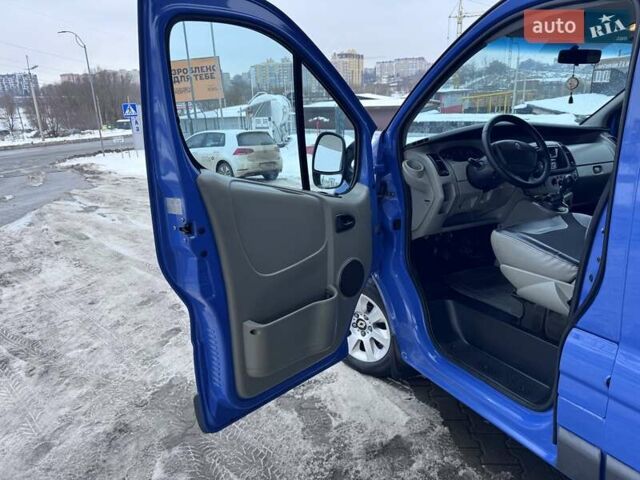 Синій Рено Трафік, об'ємом двигуна 2 л та пробігом 292 тис. км за 10777 $, фото 42 на Automoto.ua