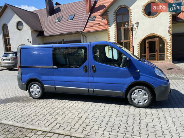 Синий Рено Трафик, объемом двигателя 2 л и пробегом 360 тыс. км за 8600 $, фото 3 на Automoto.ua