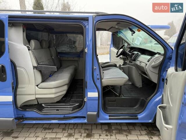Синий Рено Трафик, объемом двигателя 2 л и пробегом 362 тыс. км за 9999 $, фото 25 на Automoto.ua