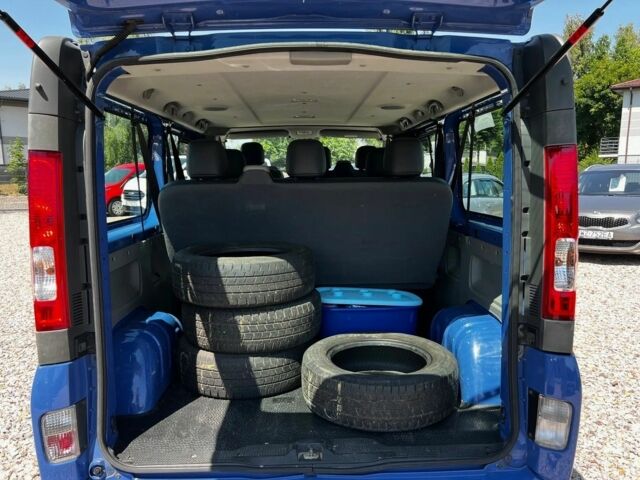 Синій Рено Трафік, об'ємом двигуна 2 л та пробігом 170 тис. км за 7800 $, фото 12 на Automoto.ua