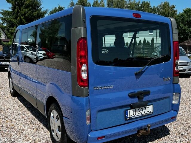 Синій Рено Трафік, об'ємом двигуна 2 л та пробігом 170 тис. км за 7800 $, фото 2 на Automoto.ua