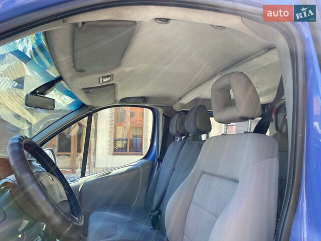 Синий Рено Трафик, объемом двигателя 2 л и пробегом 360 тыс. км за 8600 $, фото 8 на Automoto.ua