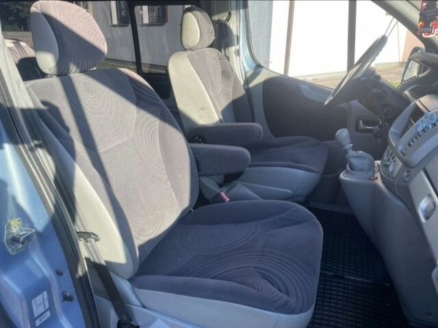 Синій Рено Трафік, об'ємом двигуна 2 л та пробігом 200 тис. км за 7300 $, фото 13 на Automoto.ua