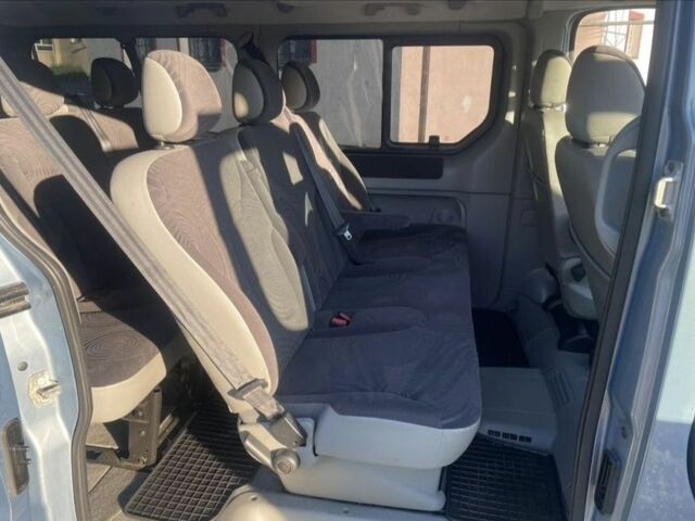 Синій Рено Трафік, об'ємом двигуна 2 л та пробігом 200 тис. км за 7300 $, фото 8 на Automoto.ua