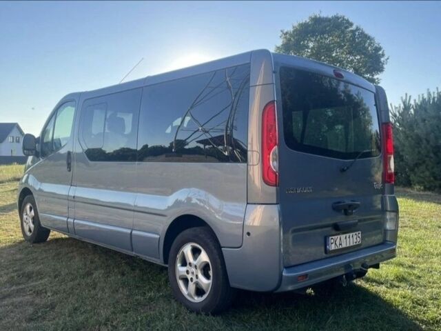 Синій Рено Трафік, об'ємом двигуна 2 л та пробігом 200 тис. км за 7300 $, фото 5 на Automoto.ua