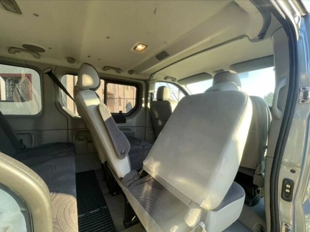 Синій Рено Трафік, об'ємом двигуна 2 л та пробігом 200 тис. км за 7300 $, фото 11 на Automoto.ua