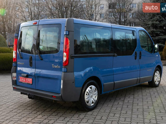 Синий Рено Трафик, объемом двигателя 2 л и пробегом 253 тыс. км за 11800 $, фото 6 на Automoto.ua