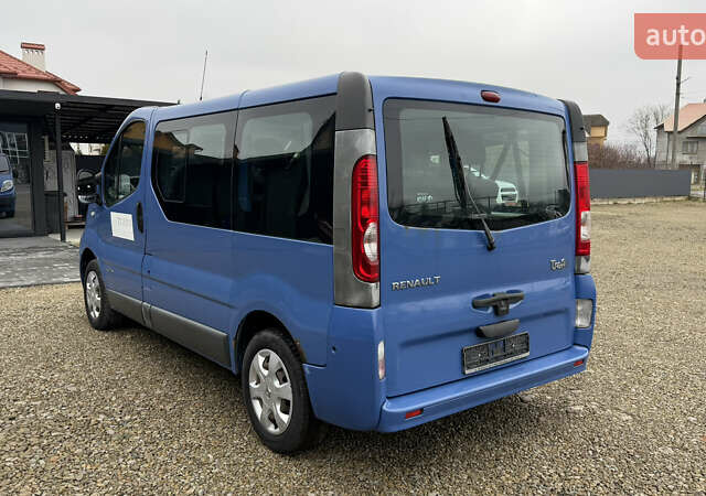 Синий Рено Трафик, объемом двигателя 2 л и пробегом 280 тыс. км за 10999 $, фото 9 на Automoto.ua