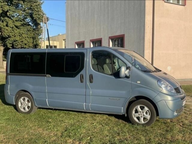 Синій Рено Трафік, об'ємом двигуна 2 л та пробігом 200 тис. км за 7300 $, фото 4 на Automoto.ua