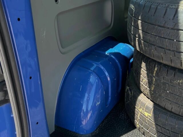 Синій Рено Трафік, об'ємом двигуна 2 л та пробігом 170 тис. км за 7800 $, фото 4 на Automoto.ua