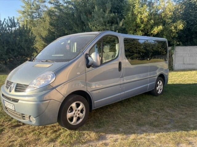 Синій Рено Трафік, об'ємом двигуна 2 л та пробігом 200 тис. км за 7300 $, фото 6 на Automoto.ua