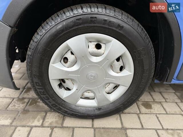 Синий Рено Трафик, объемом двигателя 2 л и пробегом 362 тыс. км за 9999 $, фото 15 на Automoto.ua