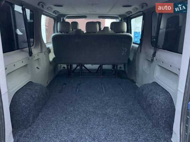 Синий Рено Трафик, объемом двигателя 2 л и пробегом 280 тыс. км за 12300 $, фото 9 на Automoto.ua