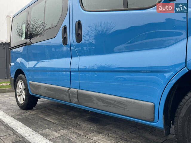 Синій Рено Трафік, об'ємом двигуна 2 л та пробігом 118 тис. км за 15200 $, фото 5 на Automoto.ua