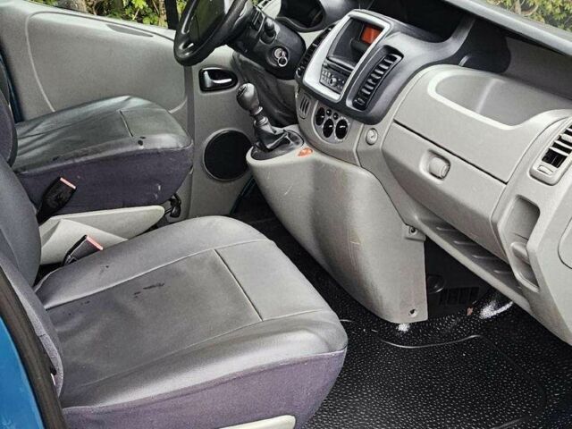 Рено Трафик 2011 в Каменце-Подольском на Automoto.ua Синий Рено Трафик, объемом двигателя 2 л и пробегом 176 тыс. км за 7500 $, фото 6 на Automoto.ua