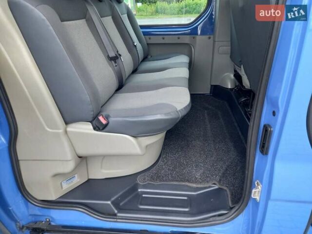 Синий Рено Трафик, объемом двигателя 2 л и пробегом 285 тыс. км за 13100 $, фото 6 на Automoto.ua
