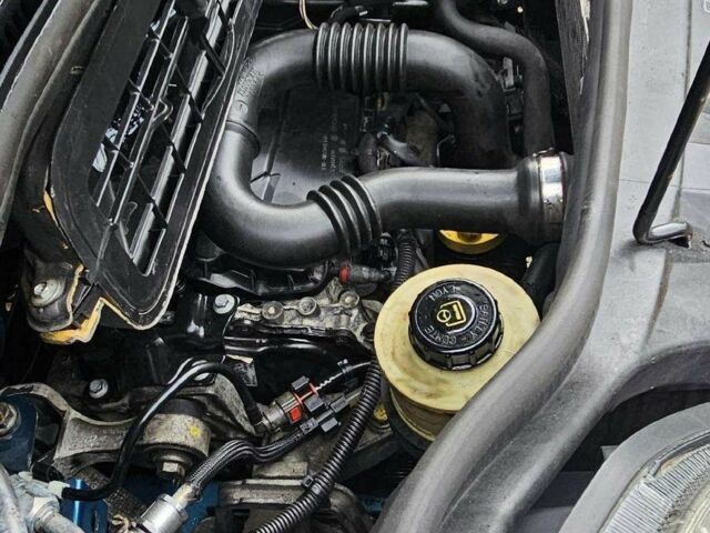 Рено Трафик 2011 в Каменце-Подольском на Automoto.ua Синий Рено Трафик, объемом двигателя 2 л и пробегом 176 тыс. км за 7500 $, фото 13 на Automoto.ua