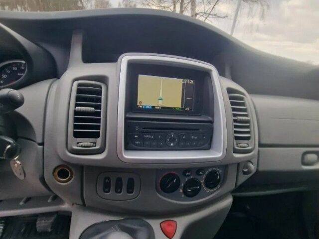 Синий Рено Трафик, объемом двигателя 2 л и пробегом 195 тыс. км за 7800 $, фото 8 на Automoto.ua