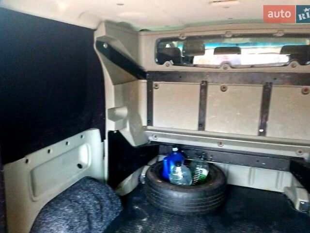 Синий Рено Трафик, объемом двигателя 2 л и пробегом 286 тыс. км за 10300 $, фото 7 на Automoto.ua