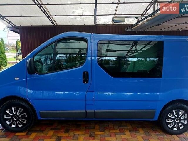Синий Рено Трафик, объемом двигателя 2 л и пробегом 286 тыс. км за 10300 $, фото 4 на Automoto.ua