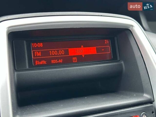 Синій Рено Трафік, об'ємом двигуна 2 л та пробігом 198 тис. км за 12990 $, фото 15 на Automoto.ua