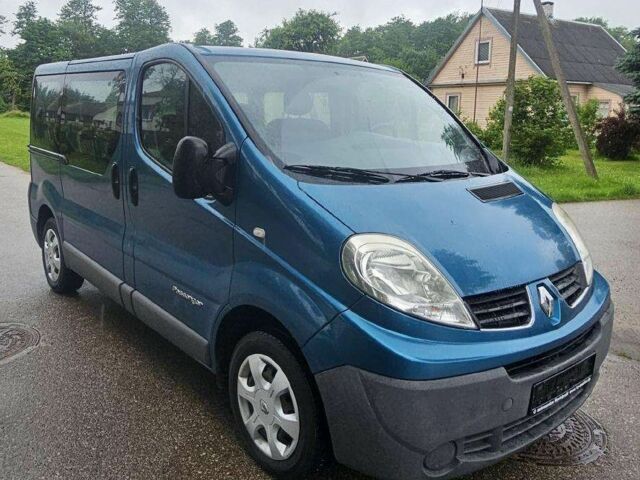 Рено Трафик 2011 в Каменце-Подольском на Automoto.ua Синий Рено Трафик, объемом двигателя 2 л и пробегом 176 тыс. км за 7500 $, фото 1 на Automoto.ua