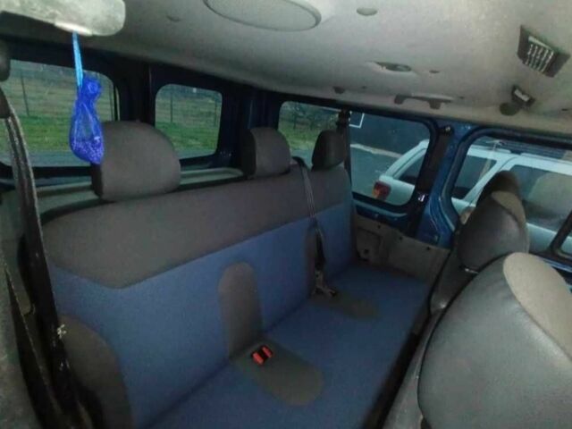 Синій Рено Трафік, об'ємом двигуна 1.6 л та пробігом 270 тис. км за 3500 $, фото 11 на Automoto.ua