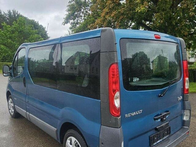 Рено Трафик 2011 в Каменце-Подольском на Automoto.ua Синий Рено Трафик, объемом двигателя 2 л и пробегом 176 тыс. км за 7500 $, фото 4 на Automoto.ua