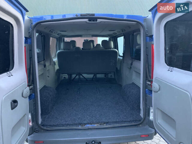 Синий Рено Трафик, объемом двигателя 2 л и пробегом 280 тыс. км за 12300 $, фото 10 на Automoto.ua