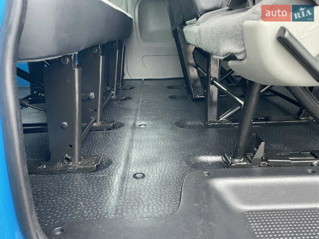 Синій Рено Трафік, об'ємом двигуна 2 л та пробігом 118 тис. км за 15200 $, фото 29 на Automoto.ua