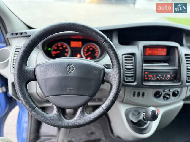 Синий Рено Трафик, объемом двигателя 2 л и пробегом 280 тыс. км за 10450 $, фото 25 на Automoto.ua