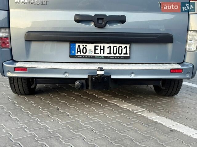 Синий Рено Трафик, объемом двигателя 2.5 л и пробегом 263 тыс. км за 13950 $, фото 39 на Automoto.ua