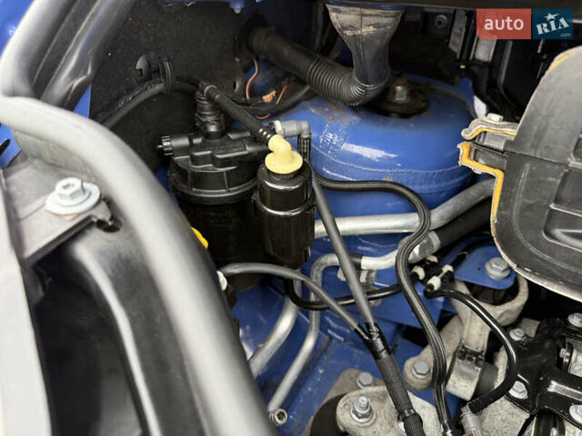 Синий Рено Трафик, объемом двигателя 2 л и пробегом 255 тыс. км за 13950 $, фото 40 на Automoto.ua