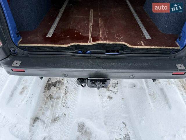 Синий Рено Трафик, объемом двигателя 2 л и пробегом 255 тыс. км за 13950 $, фото 27 на Automoto.ua