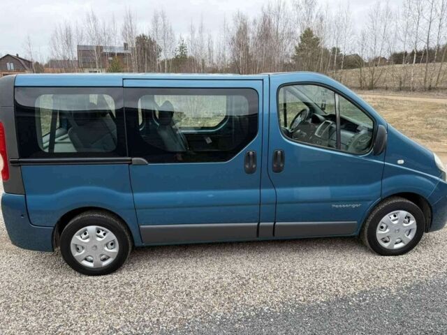 Синій Рено Трафік, об'ємом двигуна 2 л та пробігом 161 тис. км за 8200 $, фото 5 на Automoto.ua