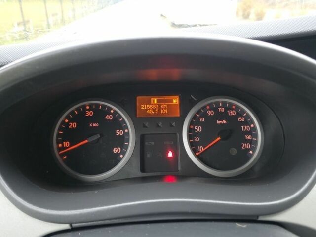 Синій Рено Трафік, об'ємом двигуна 2 л та пробігом 211 тис. км за 8600 $, фото 14 на Automoto.ua