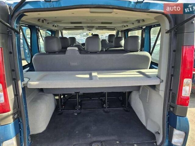 Рено Трафик 2012 в Хмельницком на Automoto.ua Синий Рено Трафик, объемом двигателя 2 л и пробегом 170 тыс. км за 11000 $, фото 7 на Automoto.ua