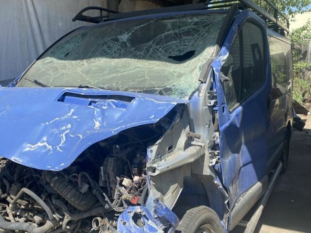 Синій Рено Трафік, об'ємом двигуна 2 л та пробігом 320 тис. км за 4500 $, фото 1 на Automoto.ua