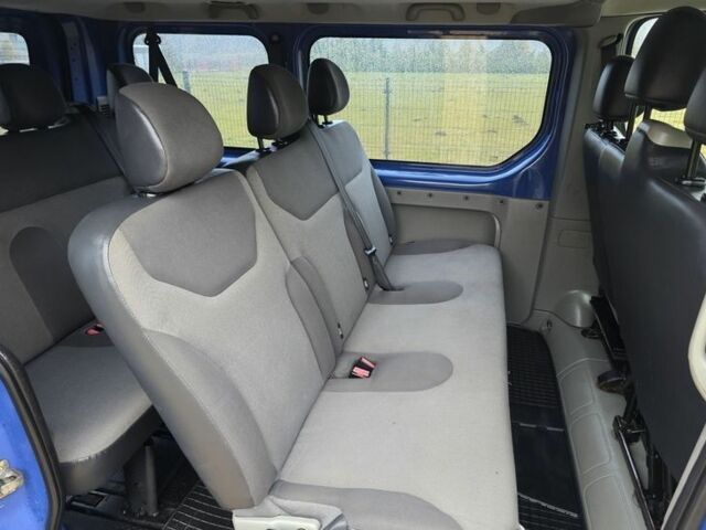 Синій Рено Трафік, об'ємом двигуна 2 л та пробігом 211 тис. км за 8600 $, фото 7 на Automoto.ua