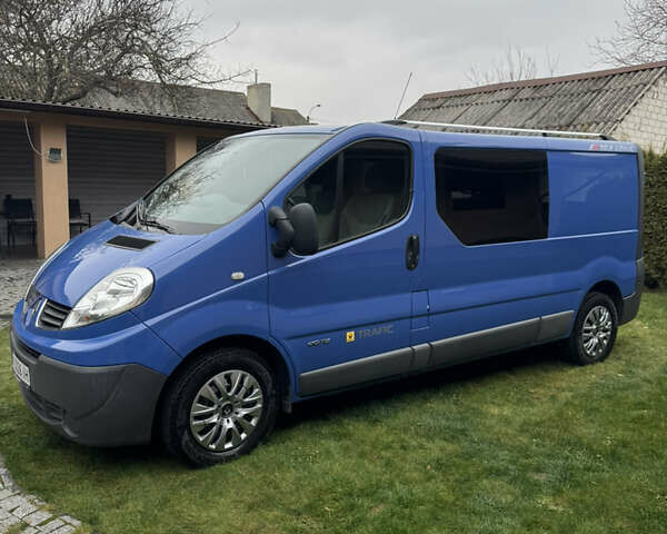 Синій Рено Трафік, об'ємом двигуна 2 л та пробігом 284 тис. км за 12500 $, фото 4 на Automoto.ua