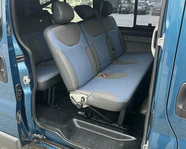 Синій Рено Трафік, об'ємом двигуна 2 л та пробігом 288 тис. км за 13500 $, фото 14 на Automoto.ua