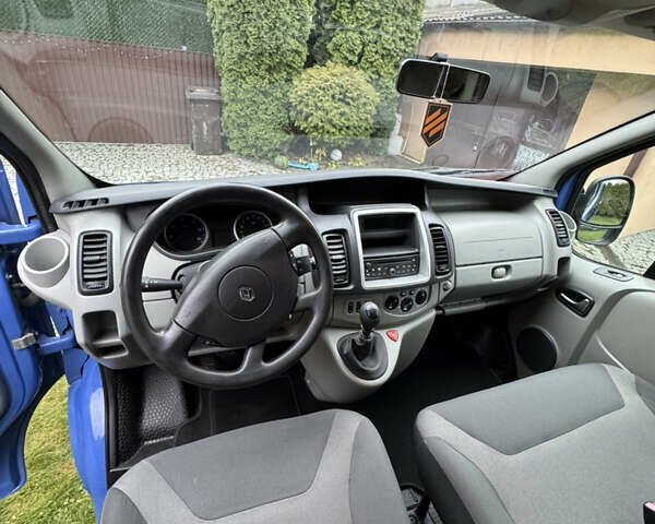 Синій Рено Трафік, об'ємом двигуна 2 л та пробігом 284 тис. км за 12500 $, фото 14 на Automoto.ua