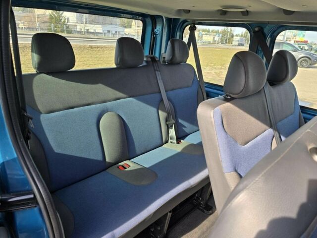 Синій Рено Трафік, об'ємом двигуна 2 л та пробігом 161 тис. км за 8200 $, фото 13 на Automoto.ua